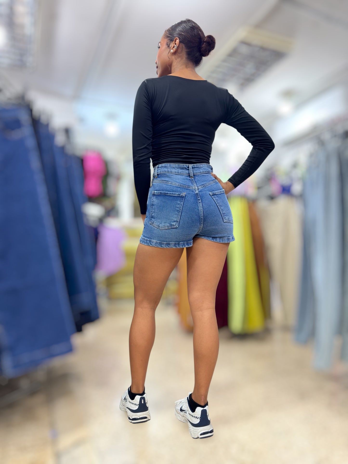 FALDA SHORT ISA / TONO CELESTE OSCURA