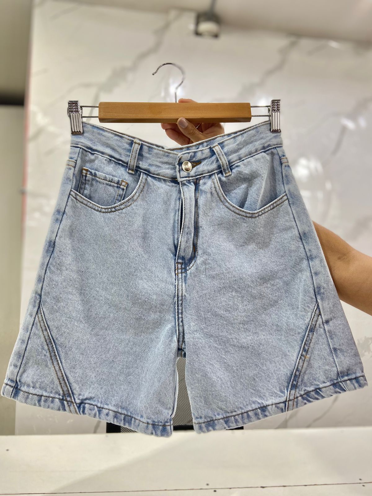 MOM SHORT RIGIDO ISA