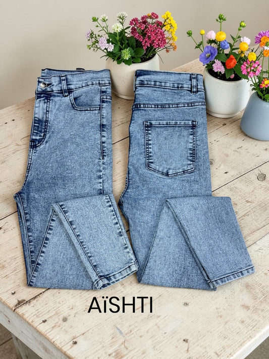 SKINNY JEANS / TONO HIELO LLANO