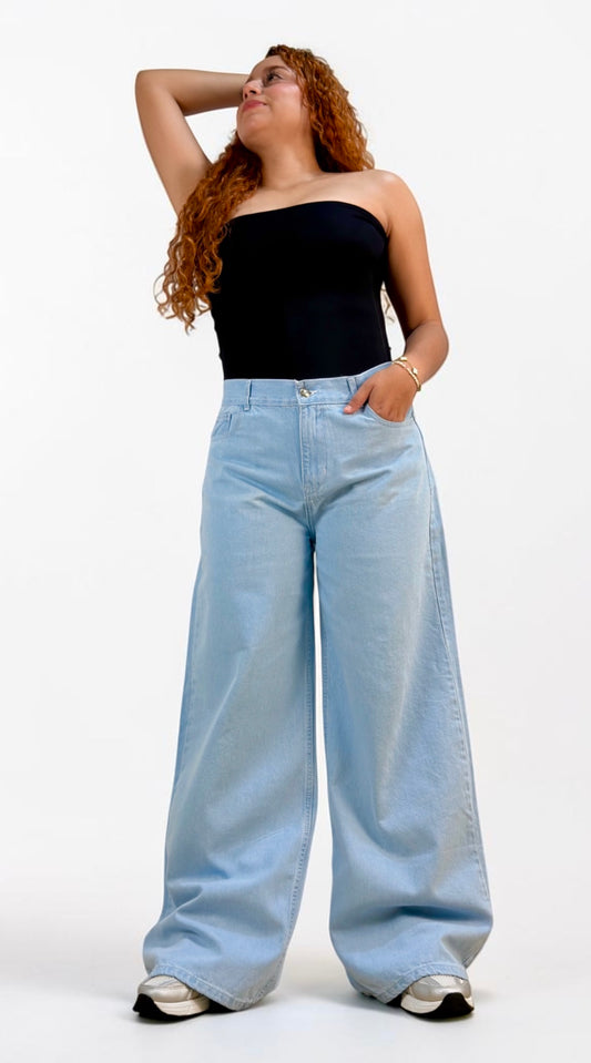 BAGGY JEANS / TONO CELESTE LLANO