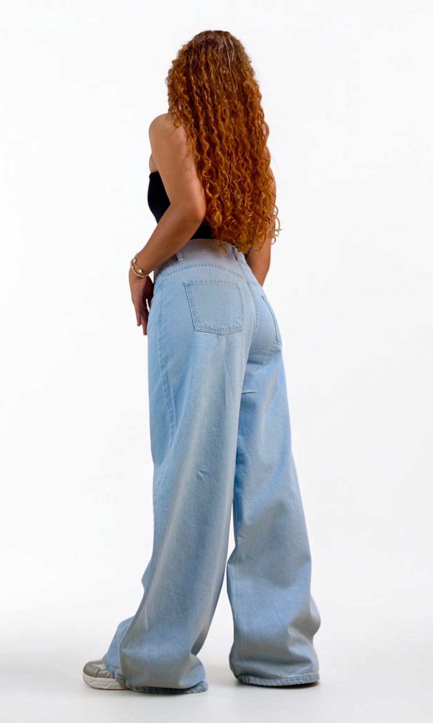 BAGGY JEANS / TONO CELESTE LLANO