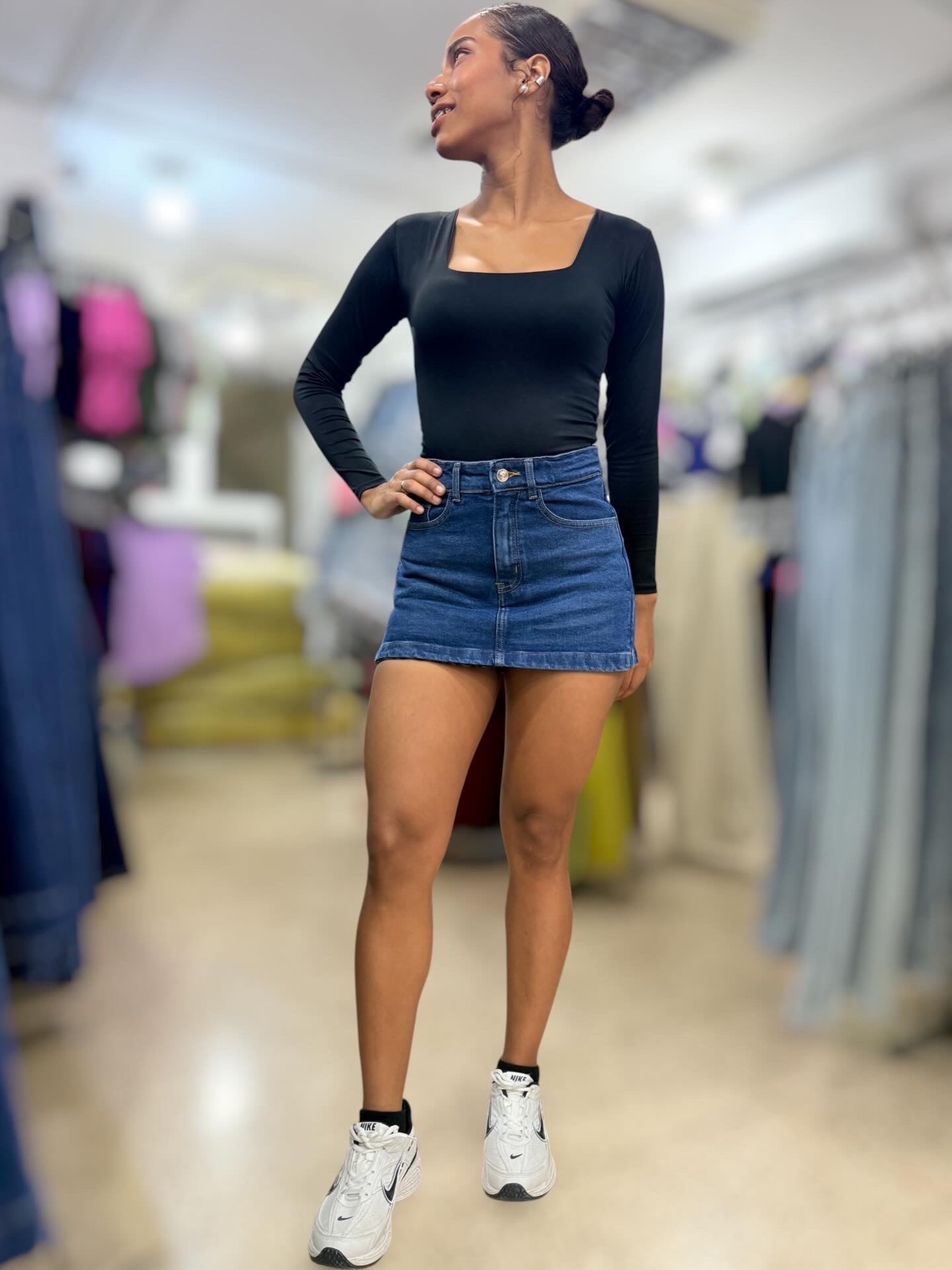 FALDA SHORT ISA / TONO AZUL