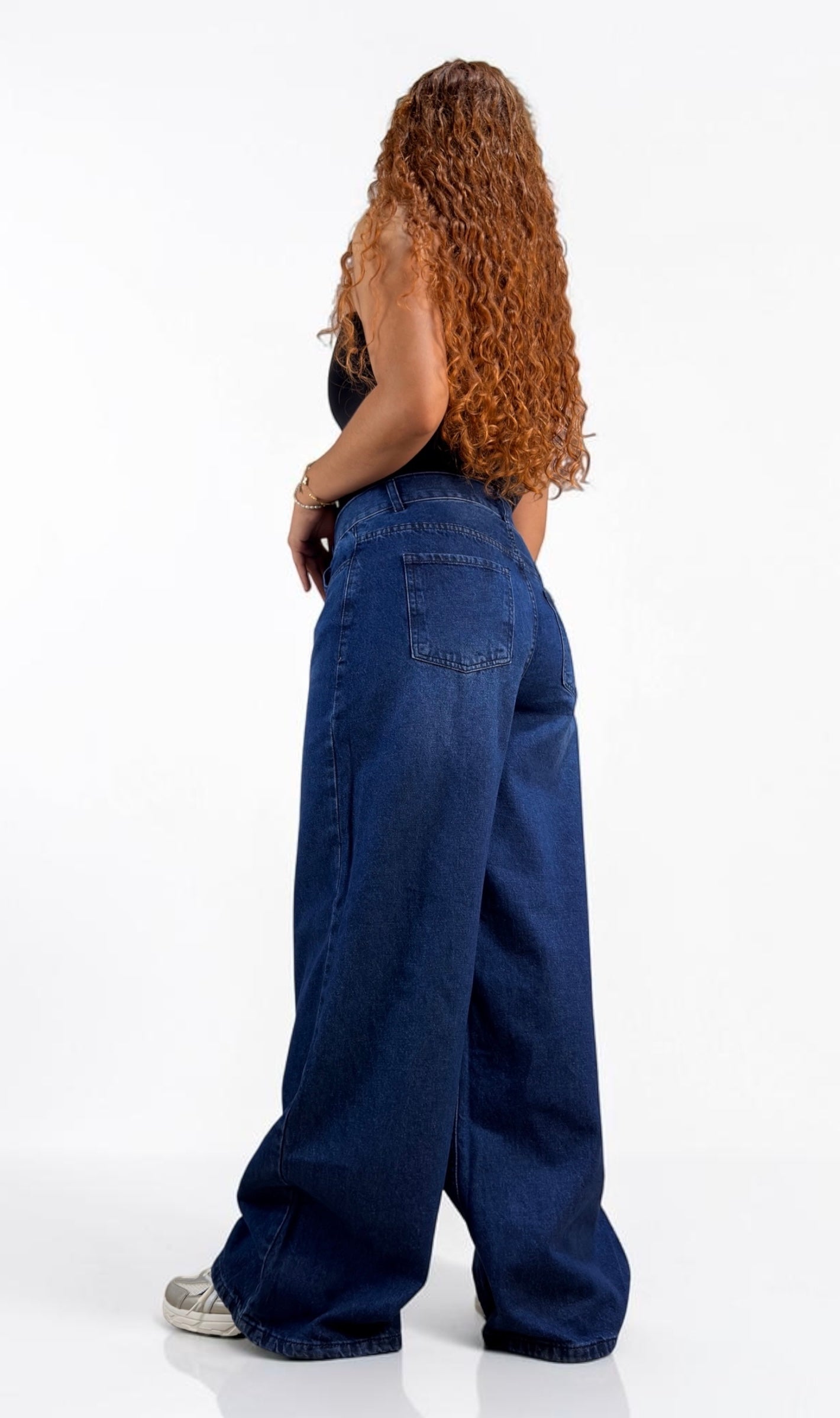 BAGGY JEANS / AZUL OSCURO CON BIGOTE